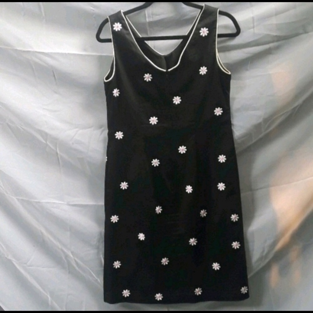 High Quality Sag Harbor Daisy Dress ✌🏻